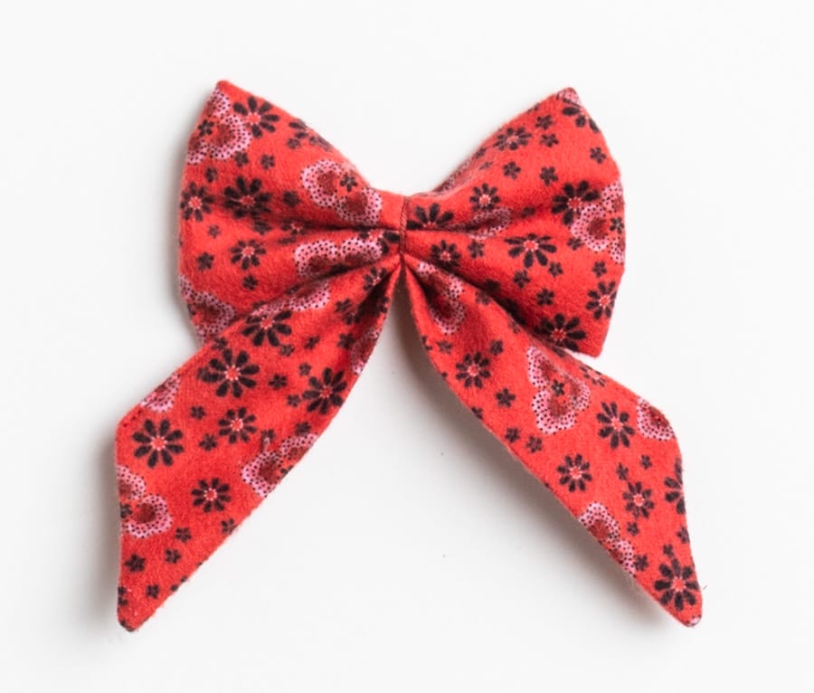 Fabric Hair Bow - FREE PATTERN - Notions - The Connecting Threads Staff ...